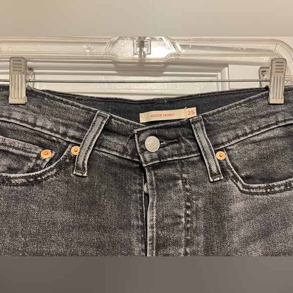 Levi’s women’s skinny Wedgie jeans size 25 - Picture 3 of 6